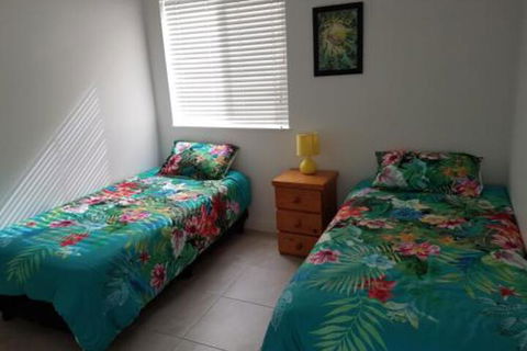 Deepwater Cove Unit 7 68 Lower Gay Terrace Bulcock Beach - Tourism Canberra 4