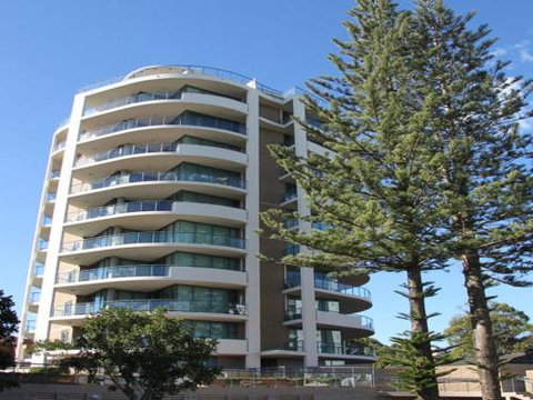Twin Pines 301 CBD Location - Tourism Canberra 1