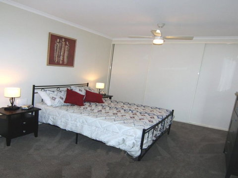 Twin Pines 301 CBD Location - Tourism Canberra 5