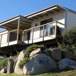 KINGFISHER COTTAGE Beachfront At The Binalong Bay - Tourism Canberra 0