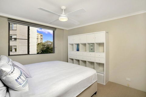 HAMP1 Bright Apartment In Cremorne - Tourism Canberra 2