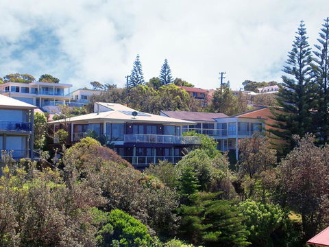 BEDARRA MOLLYMOOK BEACH - Tourism Canberra 6