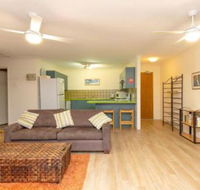 Apartment with Inground Pool - Tourism Canberra