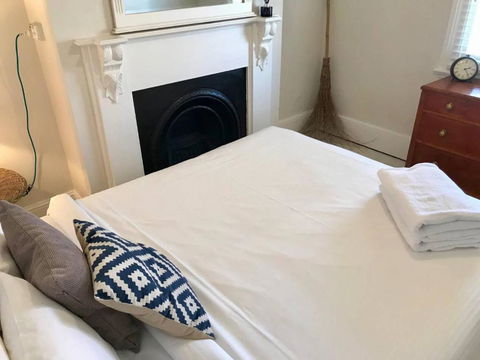 YSG The Edward Townhouse 153 Walk To Town - Tourism Canberra 3