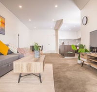 Refreshing 2bed2bath APT in Upcoming Liverpool - Tourism Canberra
