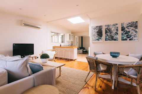 DOVESTONES By THE SEA INVERLOCH - Tourism Canberra 5