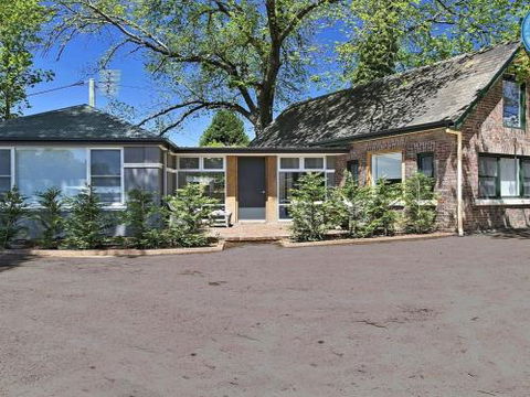 Old Bank Stables 3 Night Weekends For Price Of 2 - Tourism Canberra 5