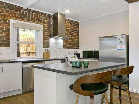 Old Bank Stables 3 Night Weekends For Price Of 2 - Tourism Canberra 2
