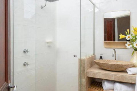 Ocean Mist Cottage Across From Pet Friendly Beach - Tourism Canberra 3