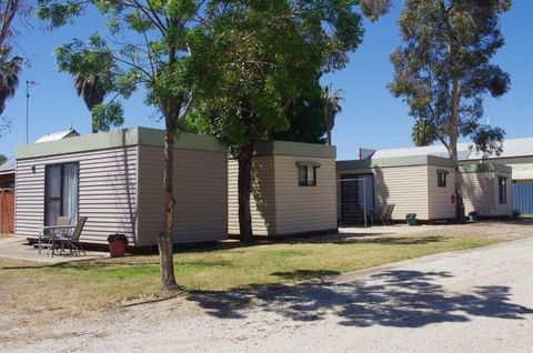Deniliquin Pioneer Tourist Park - Tourism Canberra 2