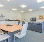 4 Bedroom House Hobart CBD Free Parking - Tourism Canberra