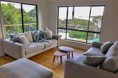 HIDDEN HAVEN Binalong Bay - Tourism Canberra 4
