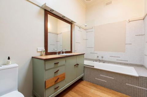 BEACHSIDE GETAWAY DROMANA - Tourism Canberra 4