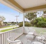 BEACHSIDE GETAWAY DROMANA - Tourism Canberra