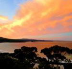 DOLPHIN LOOKOUT COTTAGE amazing views of the Bay of Fires - Tourism Canberra