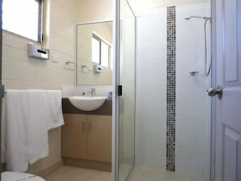 Collinsville Motel - Tourism Canberra 5