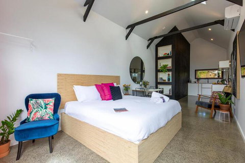 Nowra Studio Barn - Tourism Canberra 6