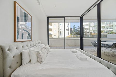 HomeHotel 2Bedroom With Shopping Mall - Tourism Canberra 3