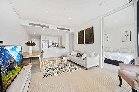 HomeHotel 2Bedroom With Shopping Mall - Tourism Canberra 6