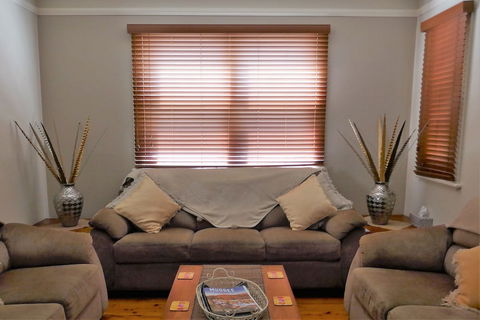 A Market Place Mudgee - Tourism Canberra 1