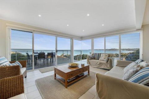 Mitchell Pde 118 Mollymook - Tourism Canberra 0