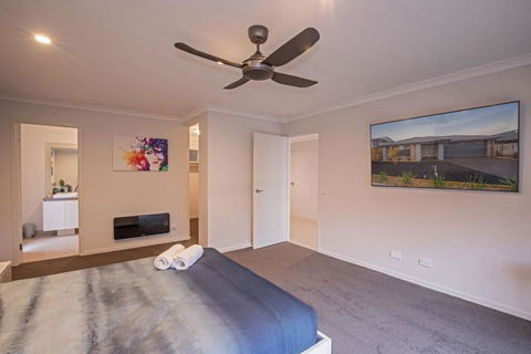 Elvington Getaway Cowes - Tourism Canberra 6