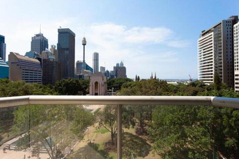 THE HYDEAWAY LUXE HYDE PARK CITY APARTMENT Hosted By LAbode Accommodation - Tourism Canberra 4