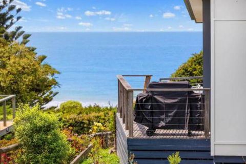 COASTAL HAVEN Panoramic Ocean Views - Tourism Canberra 7