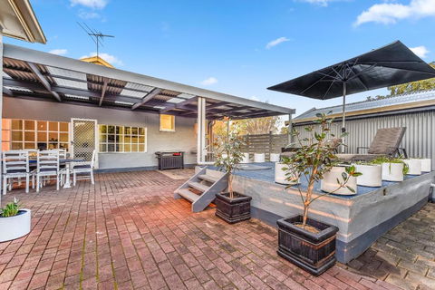 The Jazz B & B - Tourism Canberra 6