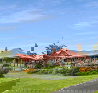 Magnificent Cotillion by Your Innkeeper - Tourism Canberra
