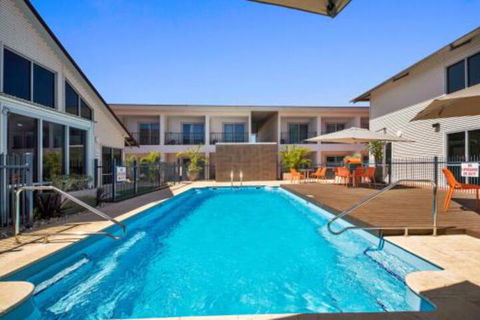 Velocity Motel & Bistro WA - Tourism Canberra 4