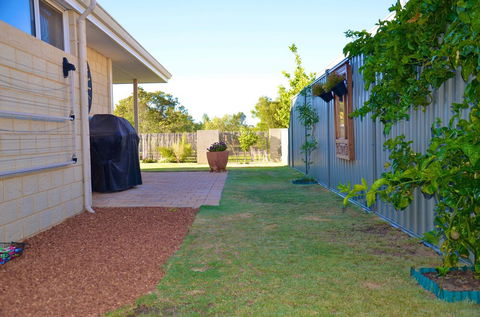 Byford House In The Glades - Tourism Canberra 5