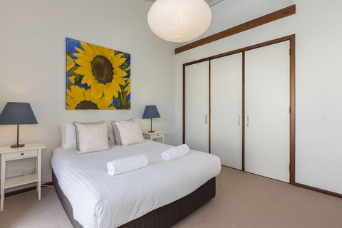 Cottesloe Sea Salt Abode - Tourism Canberra 3