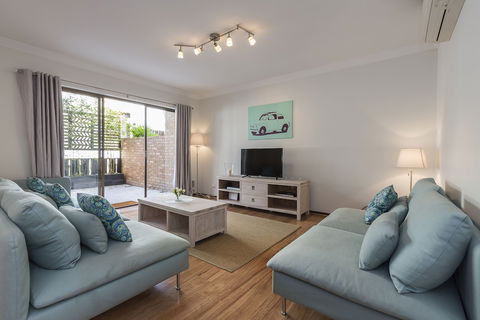 Cottesloe Sea Salt Abode - Tourism Canberra 6