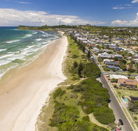 Barefoot - Tourism Canberra
