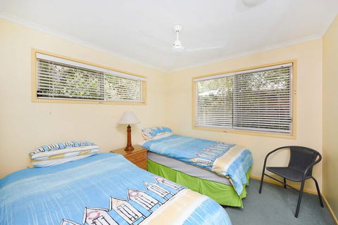 Sunbright 2/5 Petrel Street - Tourism Canberra 4