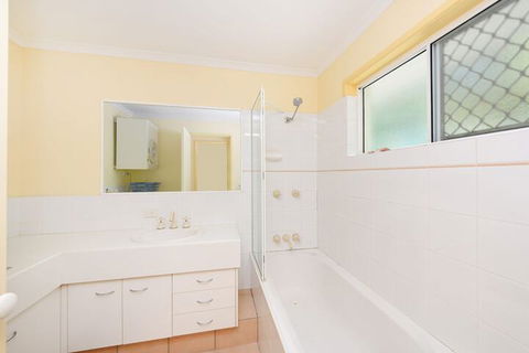 Sunbright 2/5 Petrel Street - Tourism Canberra 5