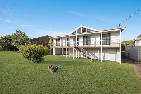 69 Mahogany Drive, Marcus Beach, Noosa Area - Tourism Canberra 1