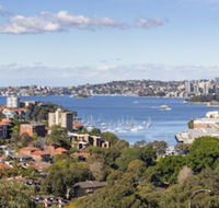 2 Bdrm North Sydney with harbour views - Tourism Canberra
