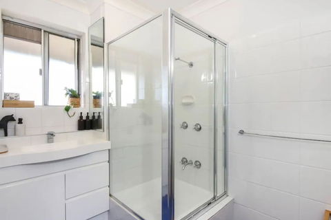 Cosy 1 Bedroom Unit With Views Of The City - Tourism Canberra 6