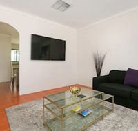 Safe  Secure 2 Bedroom Villa - Tourism Canberra