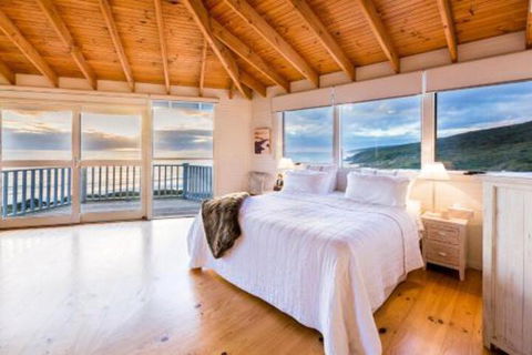 Yallingups Best Located Beach House - Tourism Canberra 5