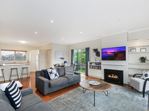 GUILDFORD COTTAGE - Tourism Canberra 2