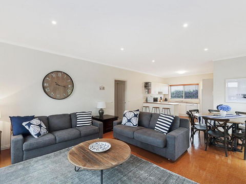 GUILDFORD COTTAGE - Tourism Canberra 4
