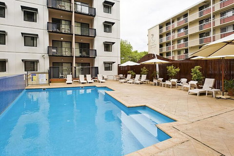 Convenient City Aprt For 2 W / Pool Gym Tennis Court - Tourism Canberra 2