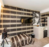 Hollywood Style Studio With Fantastic Roof Terrace - Tourism Canberra