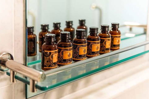 Comfortable Room With Fantastic Rooftop Views - Tourism Canberra 6