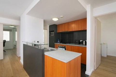 Convenient 3 Bedroom Apartment Close To Casino & CBD - Tourism Canberra 0