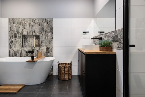 Christelle Cottage - Tourism Canberra 3