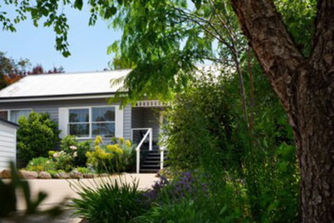 Christelle Cottage - Tourism Canberra 0